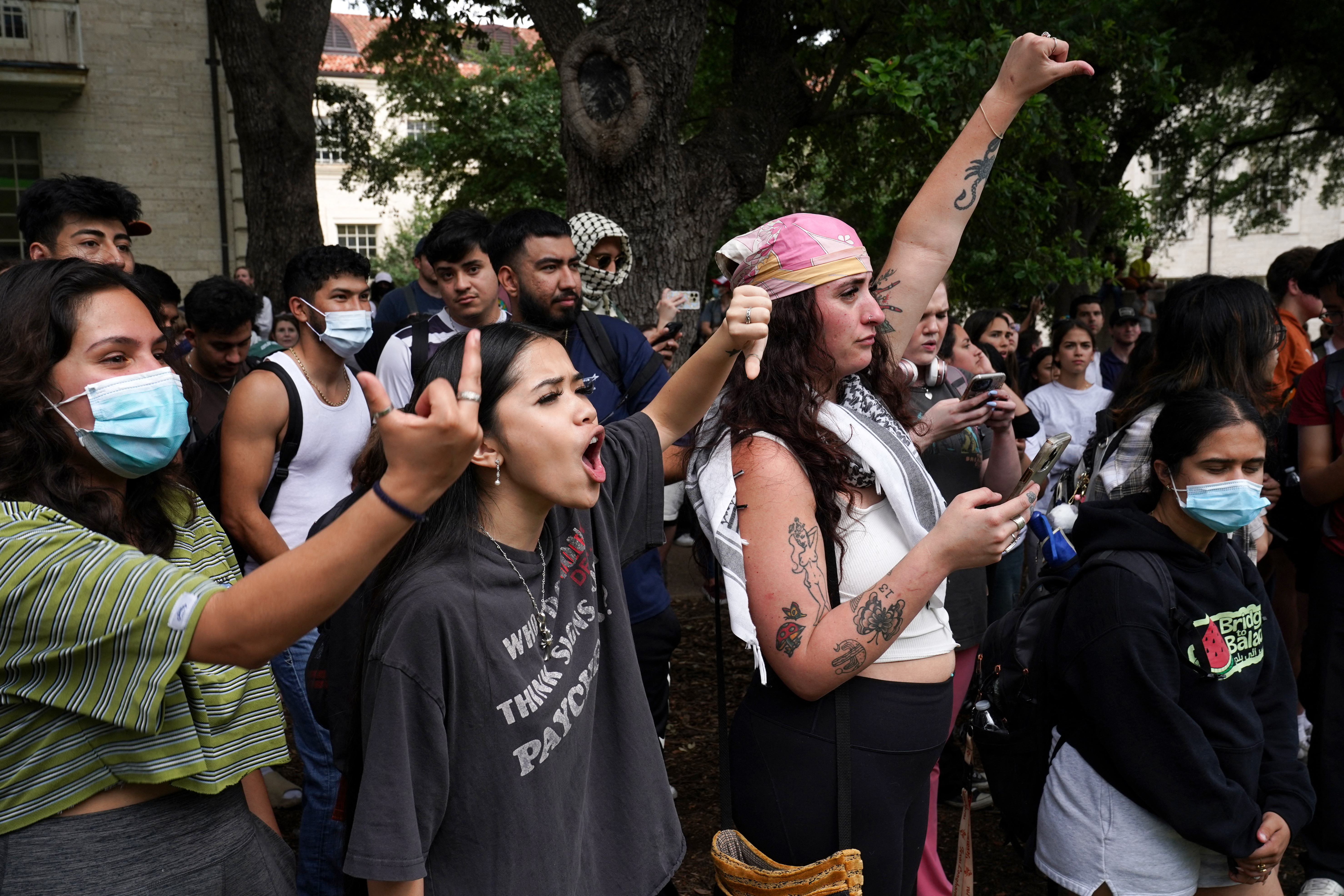 Texas responde con caballos antimotines a protestas estudiantiles pro-Palestina