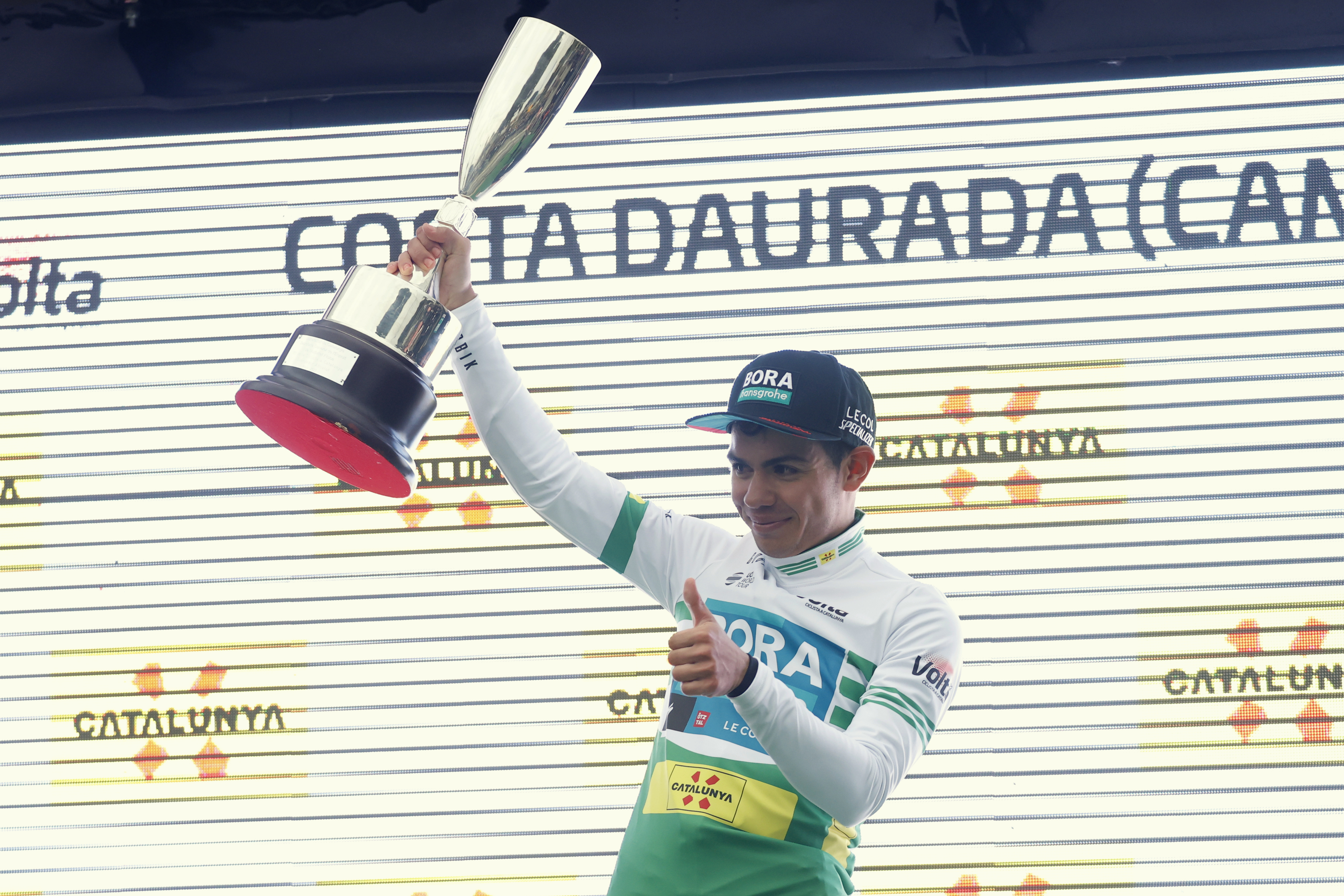 Sergio Higuita se coronó campeón de la Vuelta a Cataluña