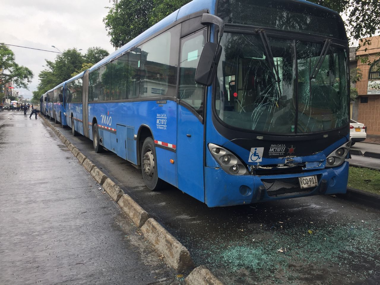 El choque múltiple de cinco buses del MIO en Cali deja 30 lesionados