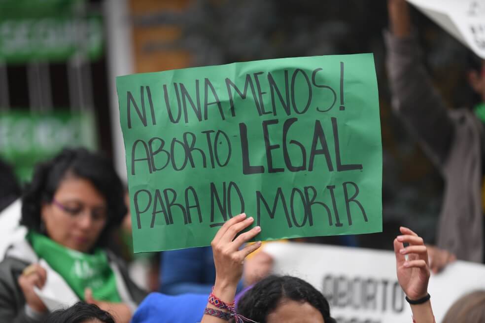 Eslovaquia debate ley que obligará a mujeres a escuchar latidos del feto antes de abortar