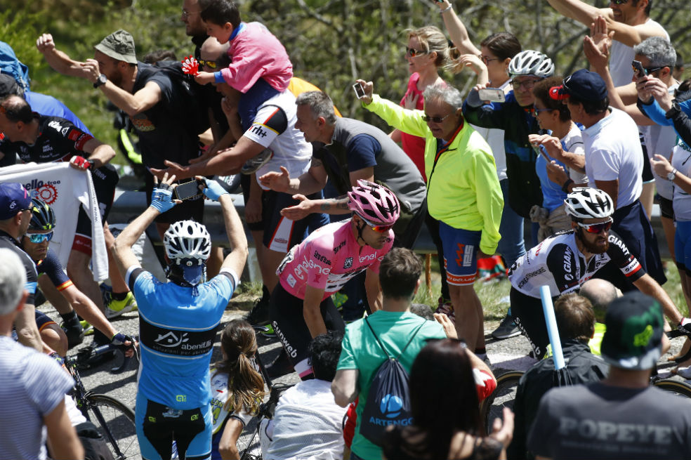 Dumoulin pierde tiempo por un problema estomacal