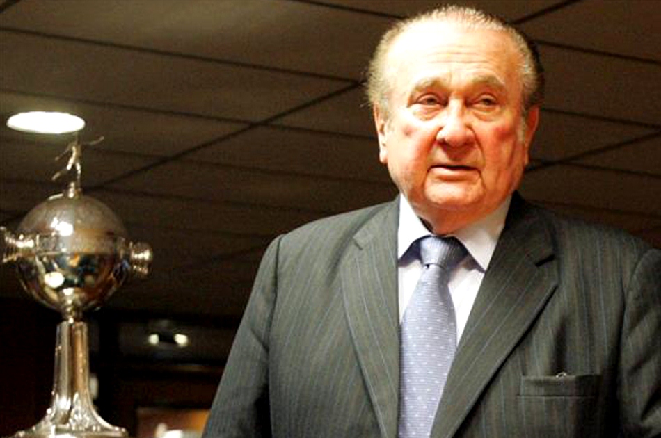 Nicolás Leoz renuncia a la presidencia de la Conmebol: FIFA