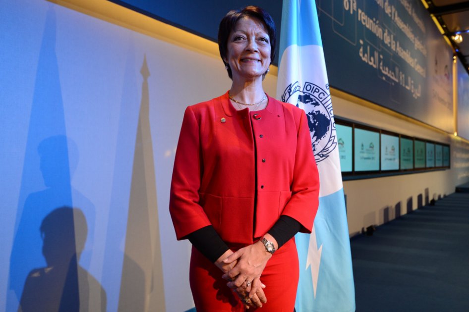 Por primera vez una mujer es elegida presidenta de Interpol