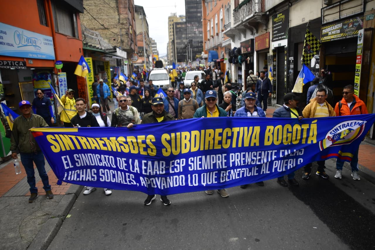 Para los sindicatos, la defensa del salario mínimo es vital para garantizar la dignidad laboral de los trabajadores.