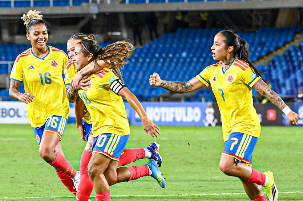 La evolución del fútbol femenino en Colombia: del amateurismo a la potencia regional