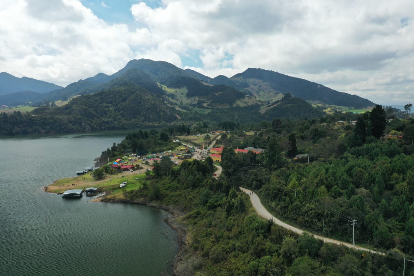 Embalse del Neusa: vuelve el turismo náutico, ahora con enfoque ecológico