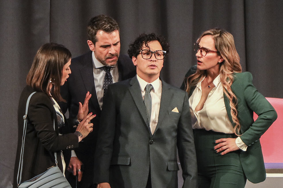 Rafael Novoa regresa al teatro junto a Biassini Segura y más talentos en El Método