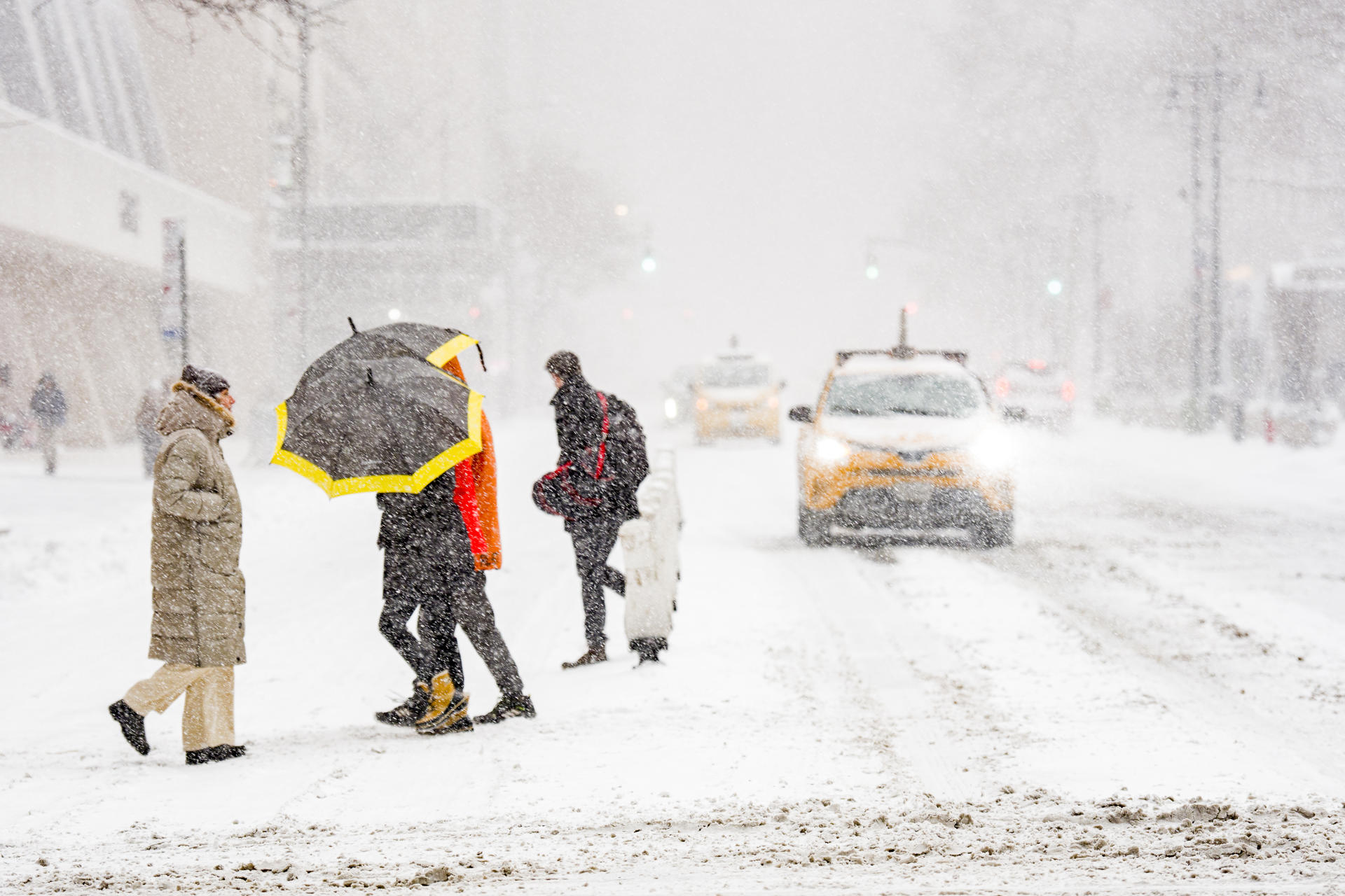 Tormentas invernales en Estados Unidos dejan siete muertos y afectan a millones de personas