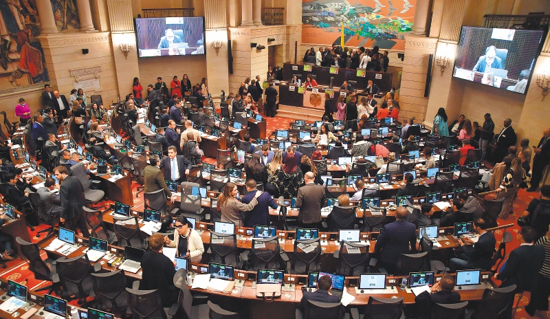 Integrantes de 10 universidades públicas denunciaron presunta corrupción