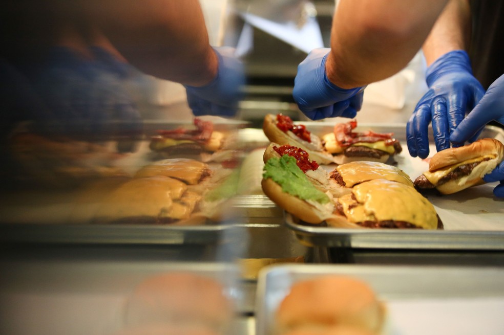 Peso colombiano está 43,5% subvaluado en el índice Big Mac