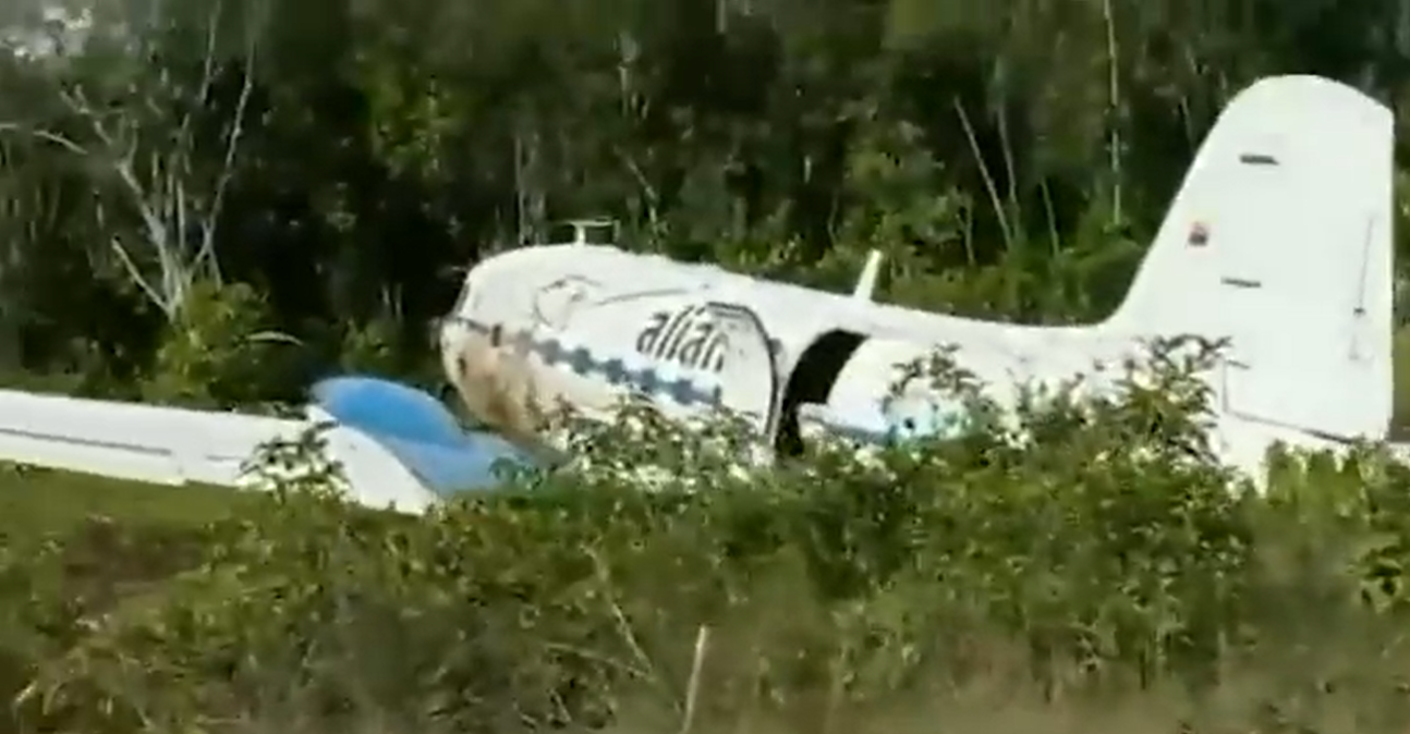 En vídeo: avión de carga se salió de la pista cuando aterrizaba en Guainía