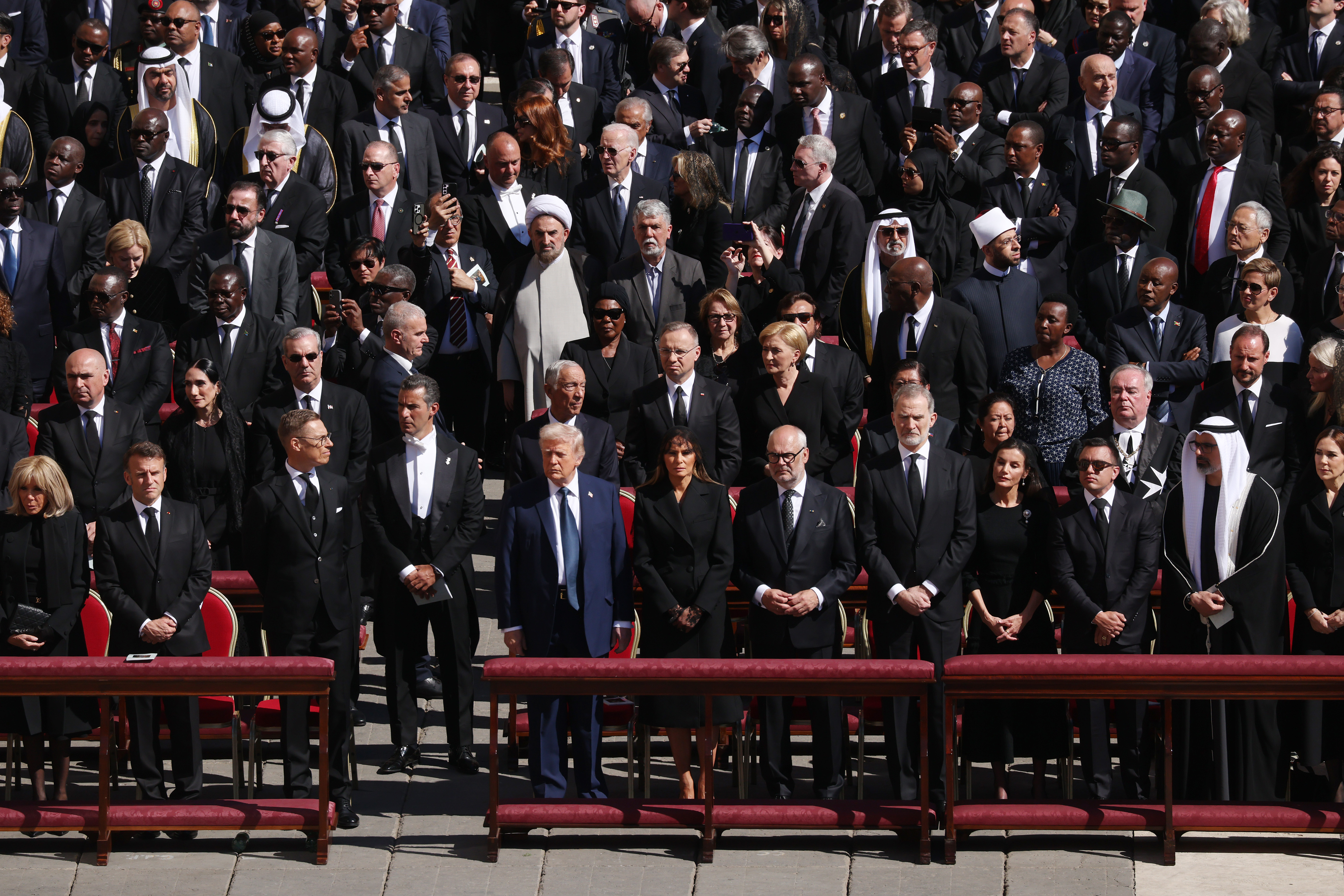 Personalidades y mandatarios que asistieron al funeral del papa Francisco