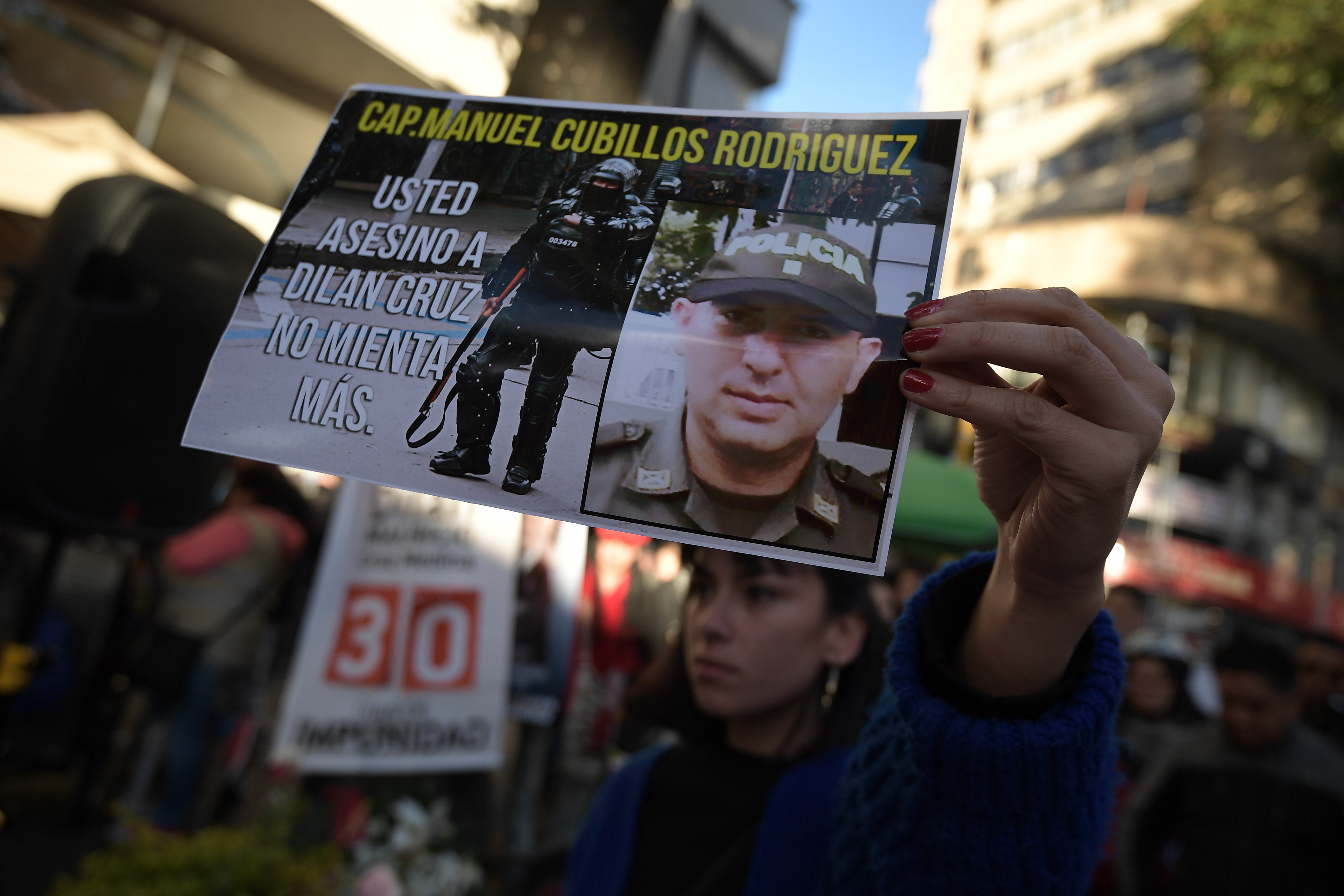 Homenaje al estudiante Dilan Cruz, quién falleció a causa de un objeto contundente, lanzado por el capitán Manuel Cubillos Rodríguez del ESMAD, hechos ocurridos durante el paro nacional realizado el 23 de noviembre 2019.