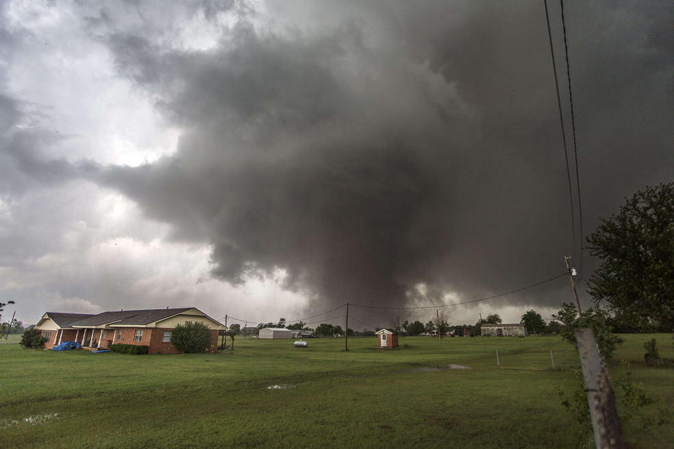 Así es cómo el cambio climático estaría afectando cuándo y dónde se producen los tornados