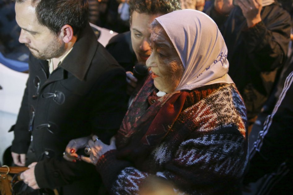 Polémica por orden de detención contra presidenta de las Madres de la Plaza de Mayo