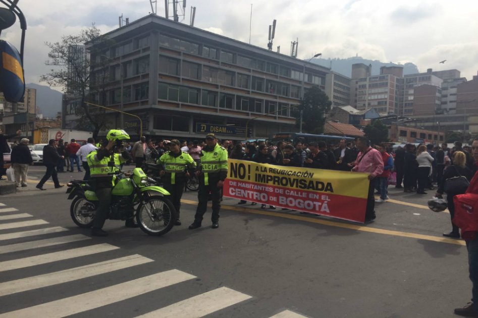 Protestas en el centro de Bogotá por apertura de hogar de paso para habitantes de calle