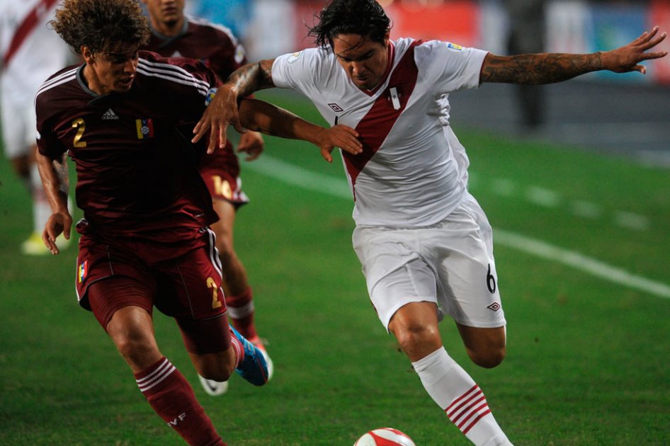 Juan Manuel Vargas, baja de Perú para enfrentar a Argentina