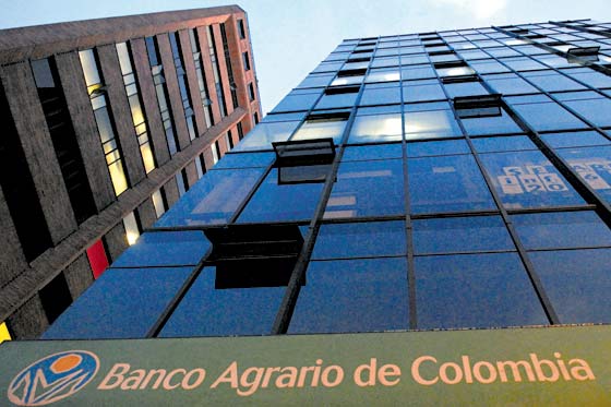 Pliego de cargos a junta directiva del Banco Agrario por préstamo a Navelena