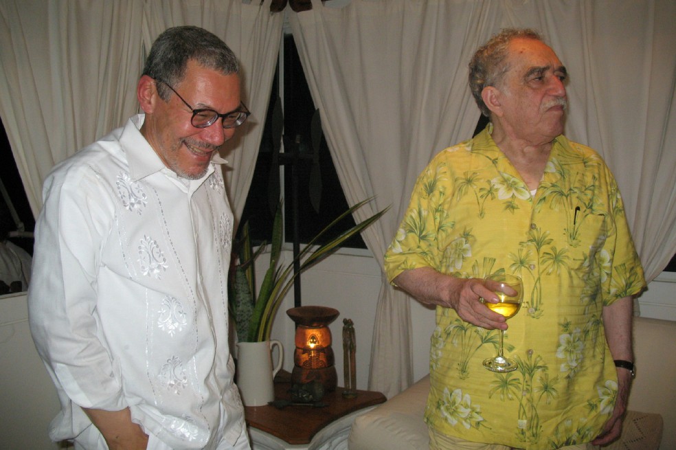 Roberto Burgos Cantor con Gabriel García Márquez: amistad y respeto mutuo. / Cortesía de Alberto Abello Vives