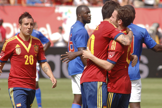 España sufrió para vencer a Haití