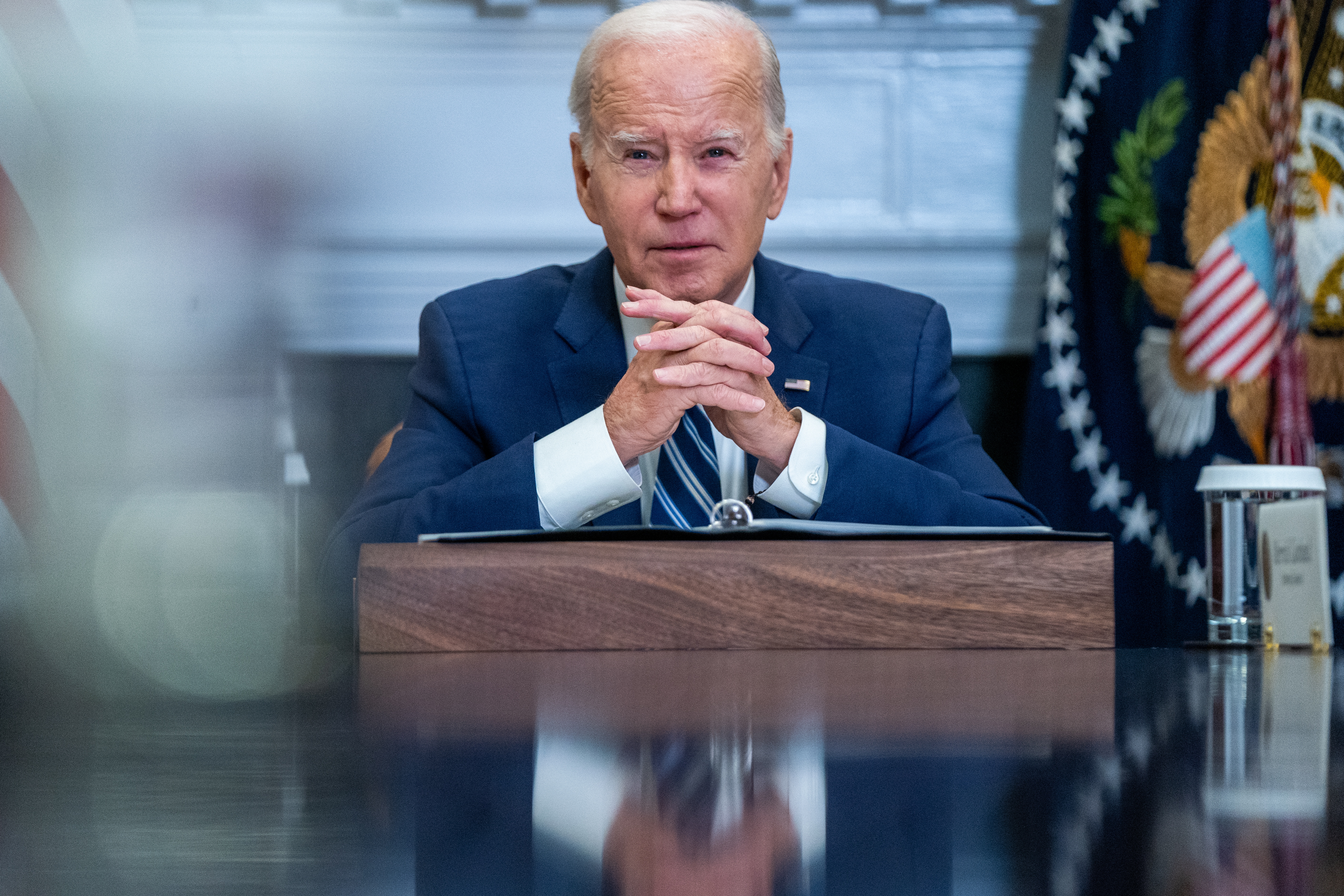 Biden pide extender tregua en Gaza tras anunciar liberación de rehén de Hamás