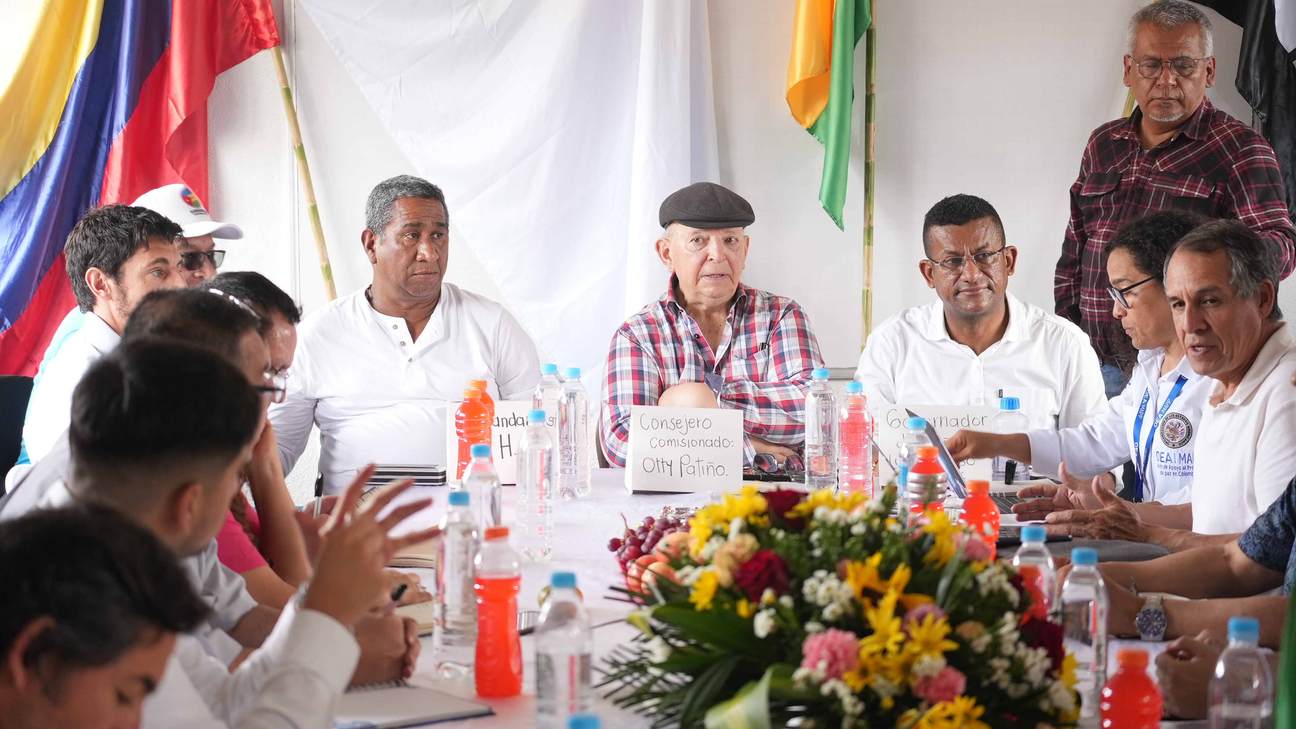 El alto comisionado, Otty Patiño, y el jefe del Frente Comuneros del Sur, Gabriel Yepes Mejía, también conocido como HH, se reunieron en Nariño para plantear acciones de desescalamiento de la violencia.