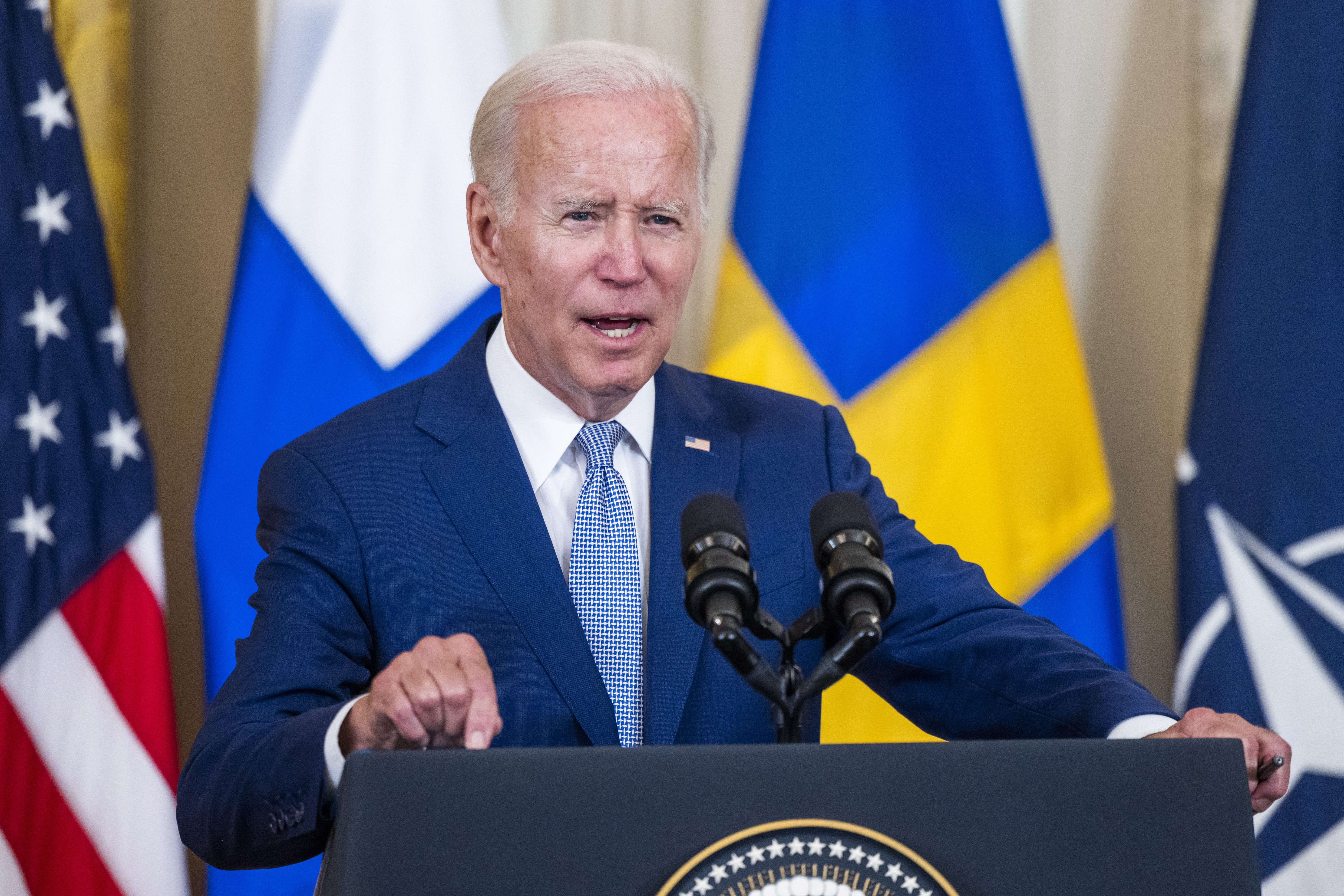 Biden no sabía que se llevaría a cabo allanamiento a casa de Trump, dice la Casa Blanca