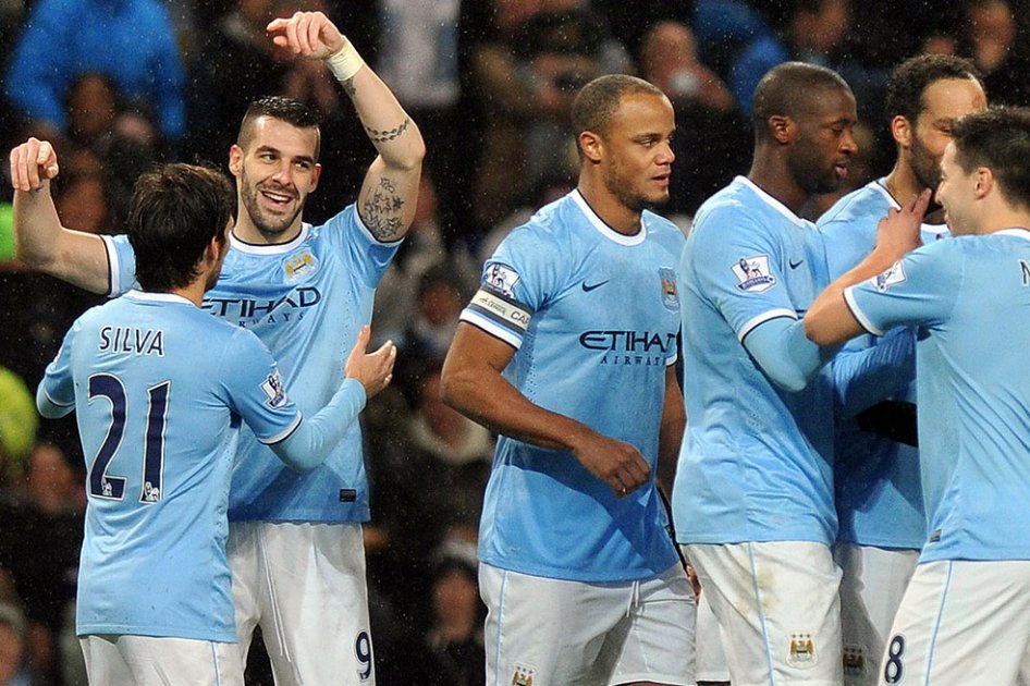 Manchester City ganó y quedó cerca de la final de la Copa de la Liga