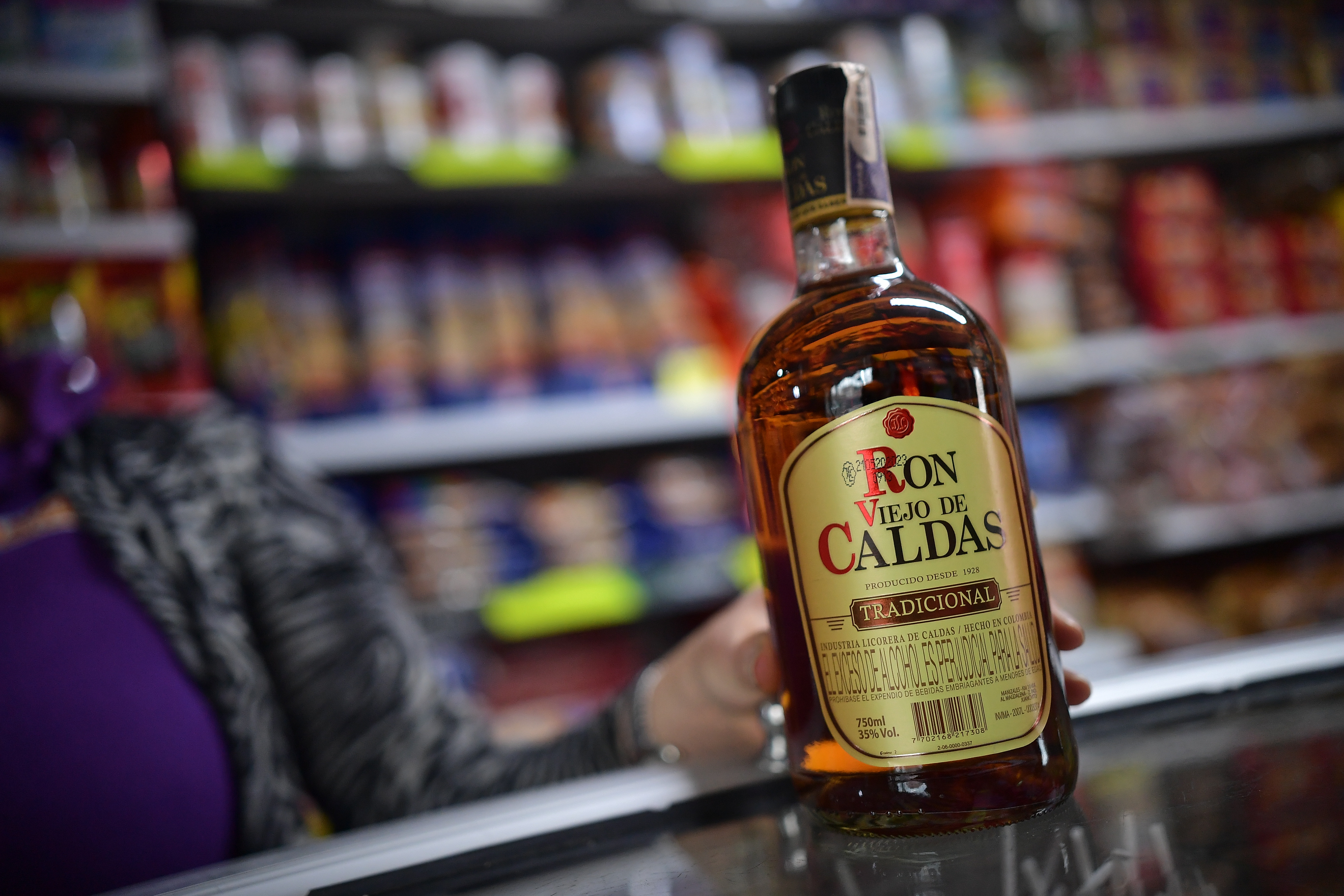Bebidas alcohólicas: ¿cómo reconocer la cerveza o el licor adulterado?