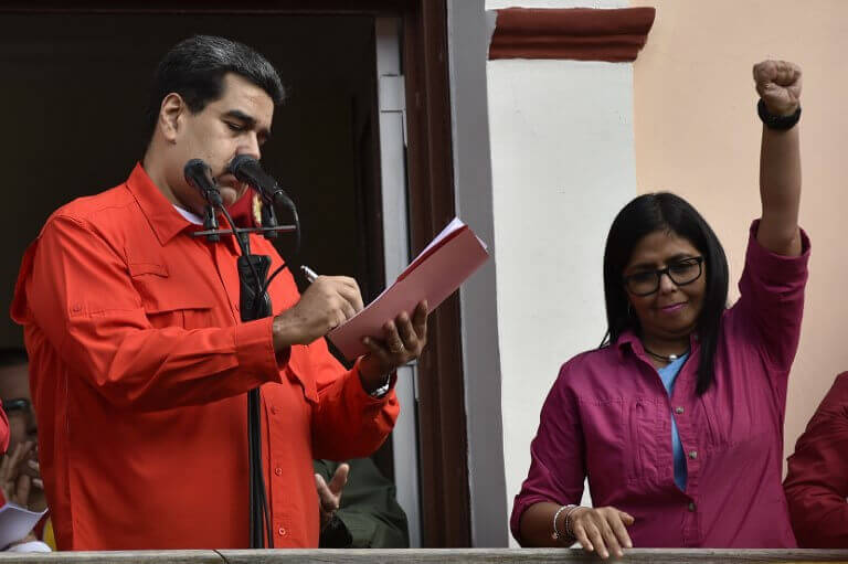 Vicepresidenta venezolana dice que ayuda alimentaria de EE. UU. "es cancerígena"