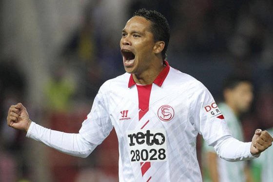 Carlos Bacca marcó en el triunfo de Sevilla sobre Almería