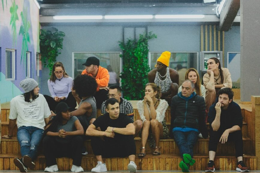 ¿Soñaste con La Casa de los famosos u otro programa de tv? Entérate qué significa