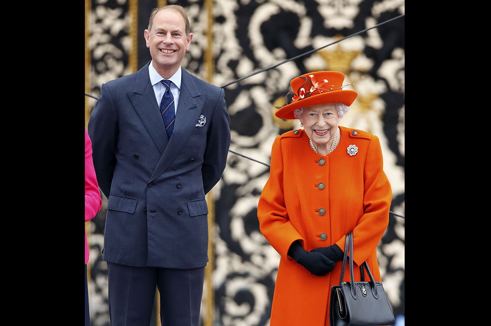 principe Edward y Reina Isabel GettyImages-1345375762-2