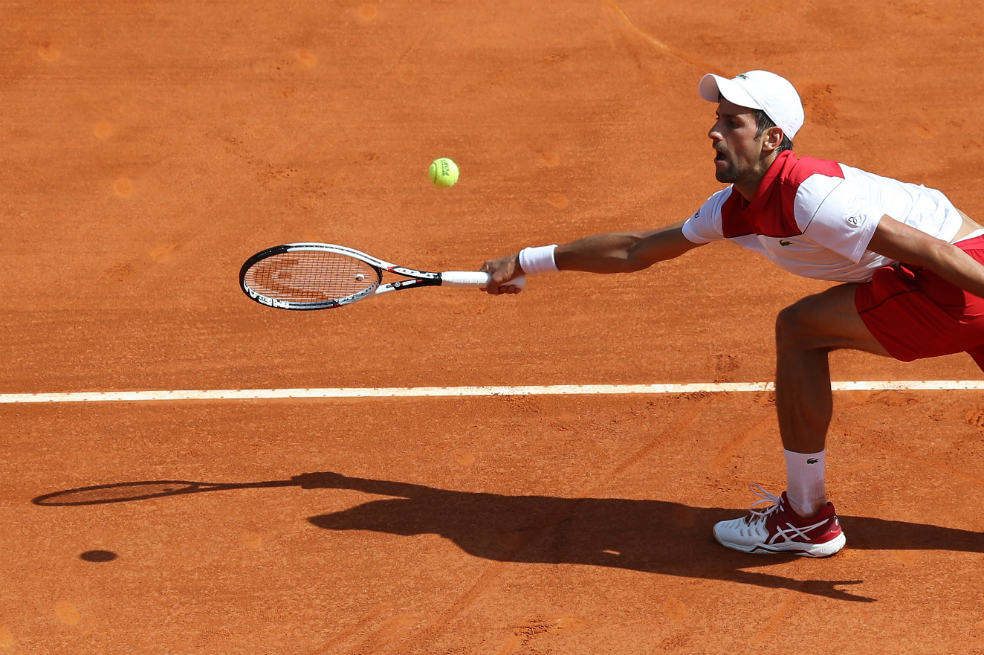 Novak Djokovic avanzó a tercera ronda en el Abierto de Australia