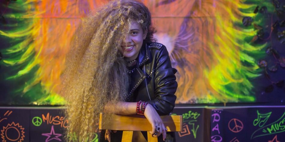 Ivanna presenta su nuevo sencillo ‘Paradise’