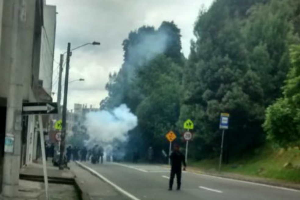 Abren Avenida Circunvalar tras disturbios en la Universidad Distrital