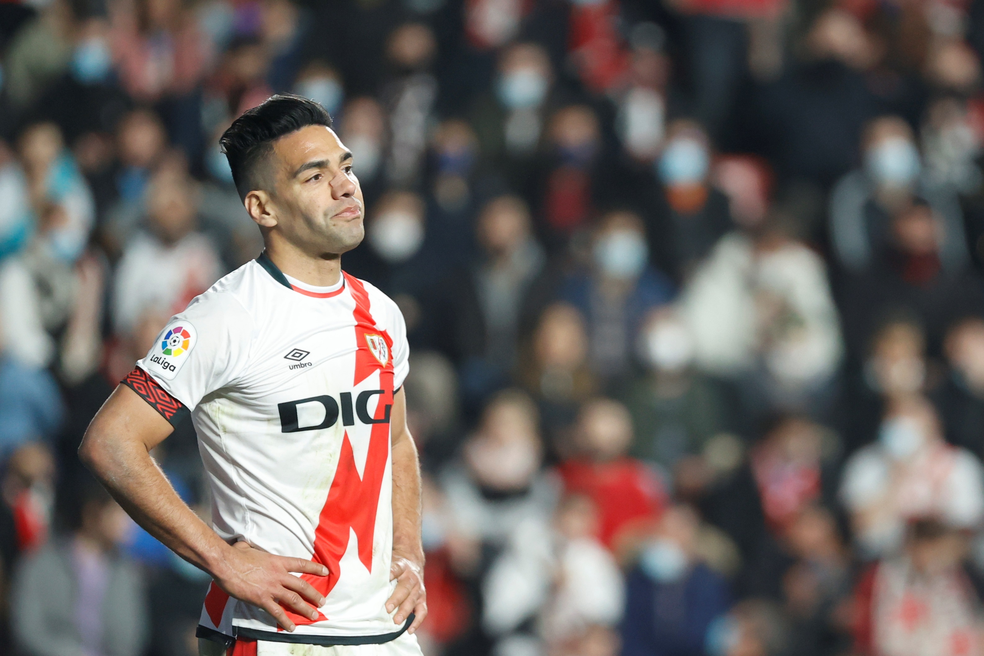 Falcao volvió a ser titular con Rayo Vallecano, que perdió goleado por Osasuna