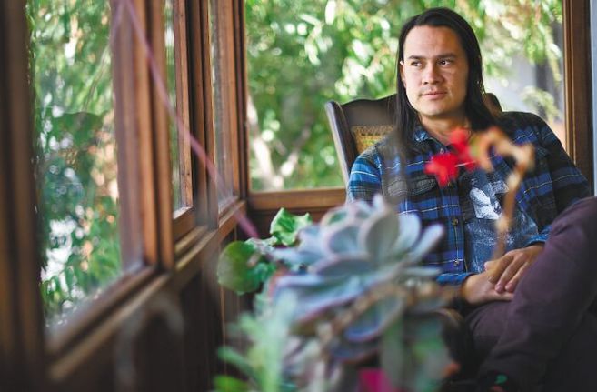 G Jaramillo Rojas, autor del libro "Sur", considera que caminar es una oportunidad de viaje y de refugio para explorar en el interior de cada quien.