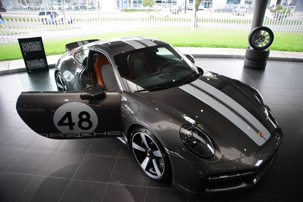 Así es el Porsche 911 Sport Classic que llegó a Colombia