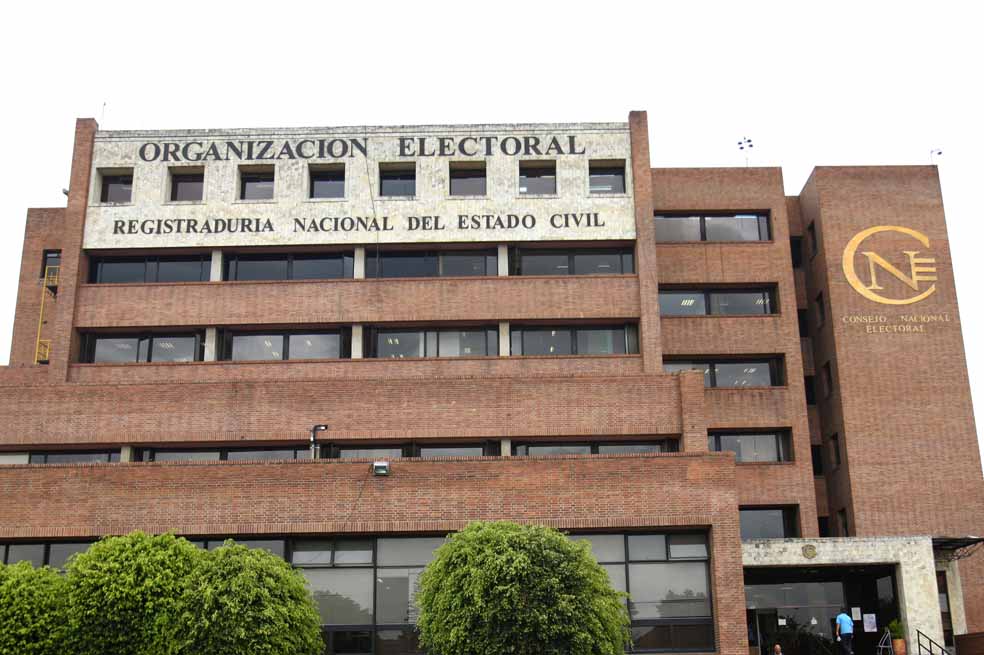 Autoridades le siguen la pista al negocio de la venta de registros civiles a venezolanos