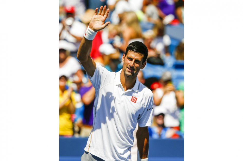 Djokovic sale del apuro ante Dolgopolov y vuelve a la final
