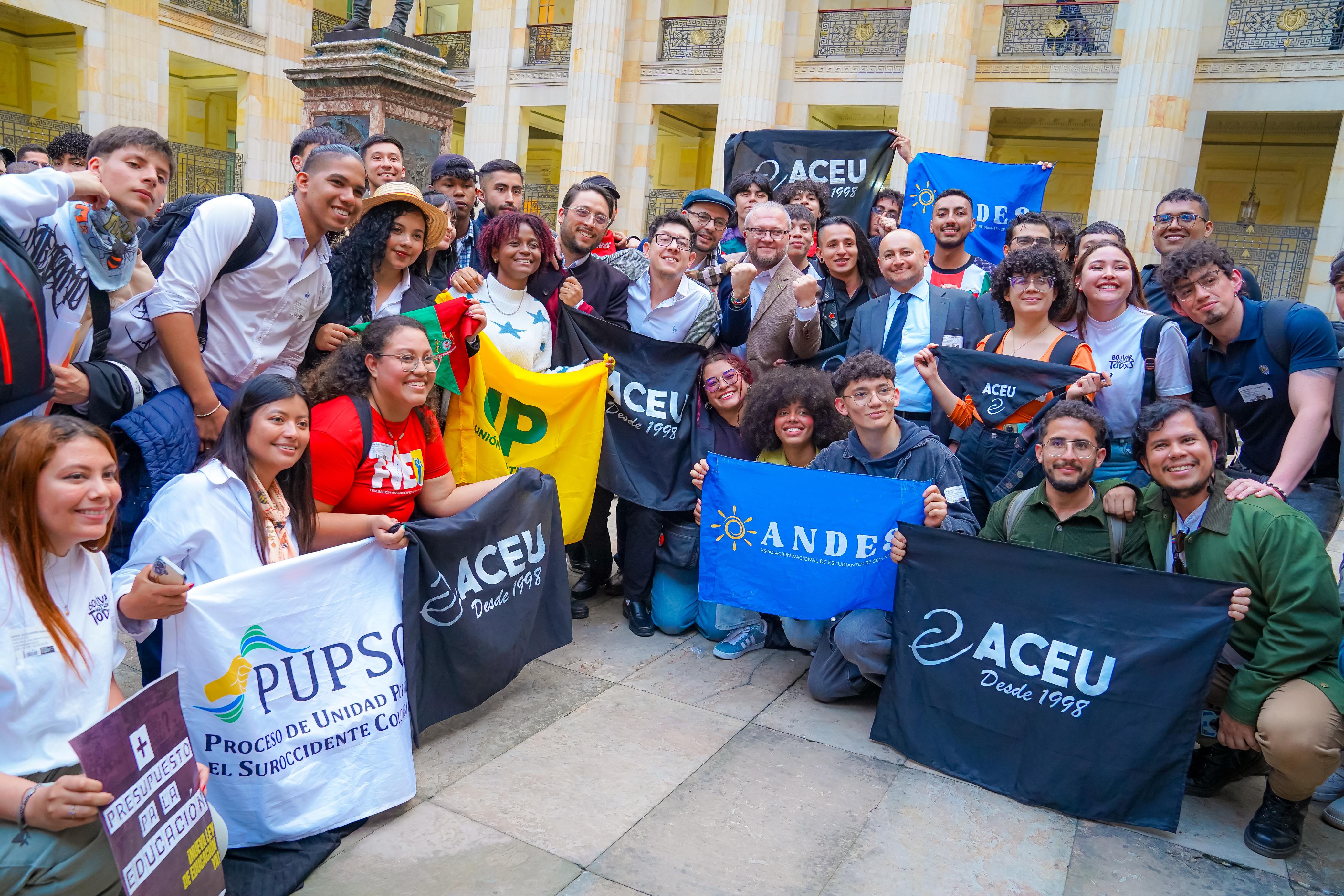 Buen año para la educación tras aprobación de proyecto de ley que aumenta el presupuesto