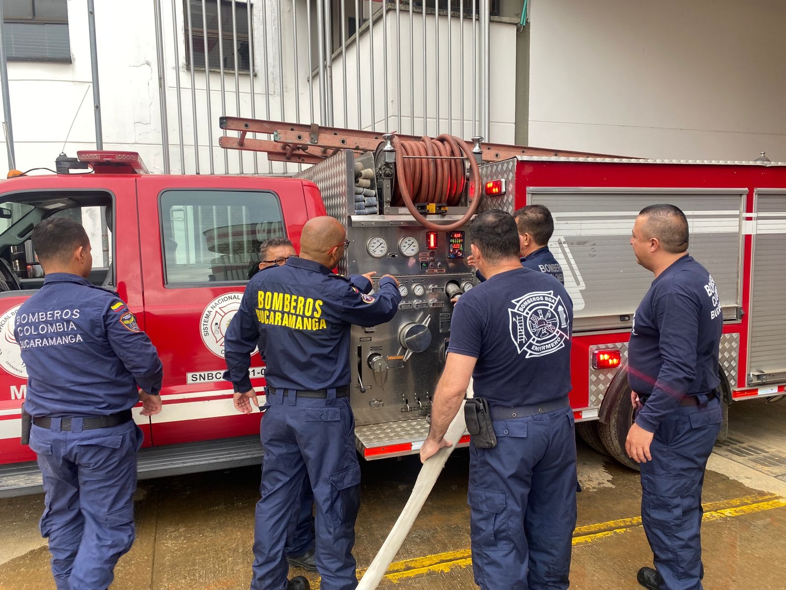 Bomberos de Bucaramanga se declararon en paro indefinido