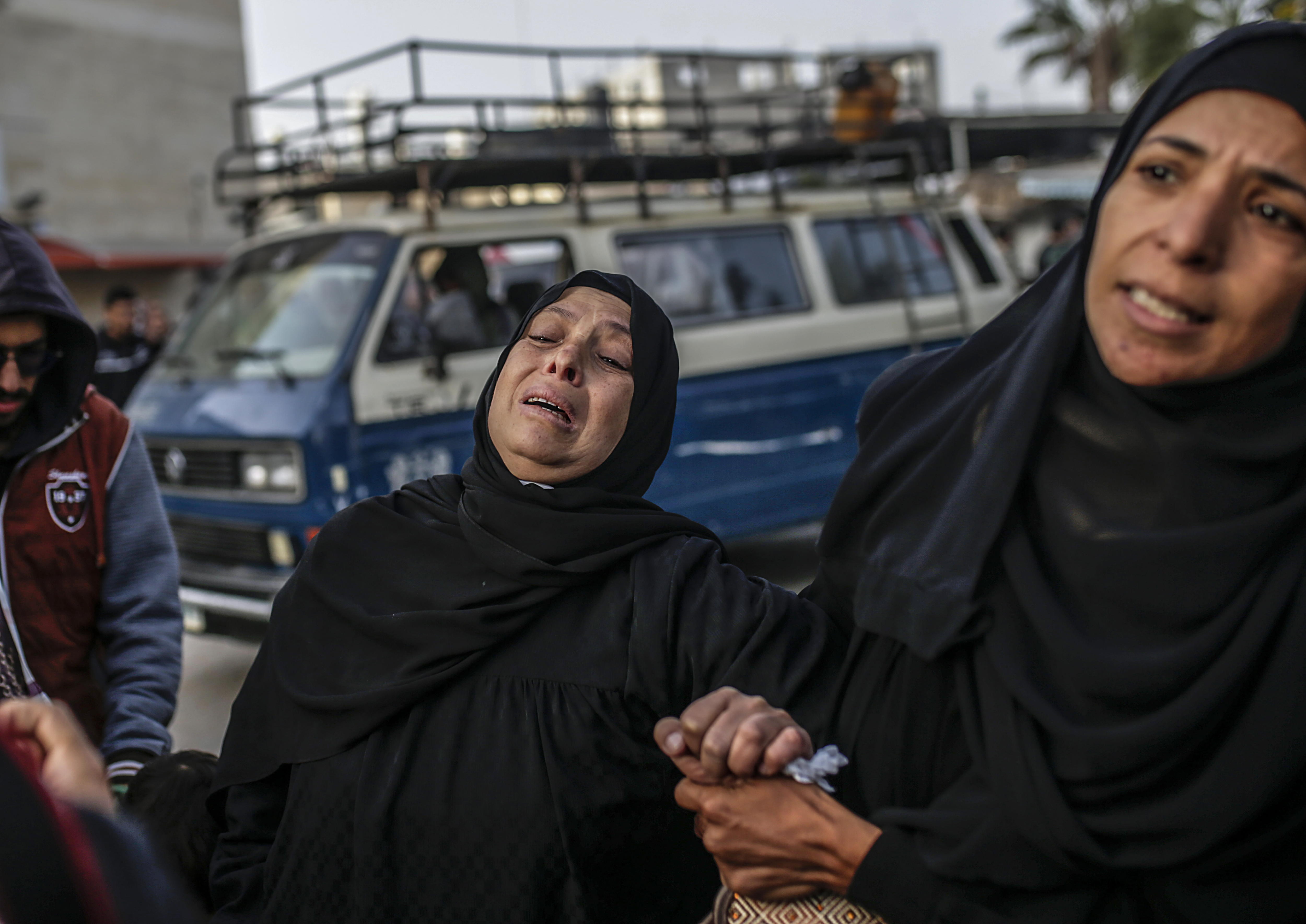 Israel detuvo al director del último hospital funcional del norte de Gaza