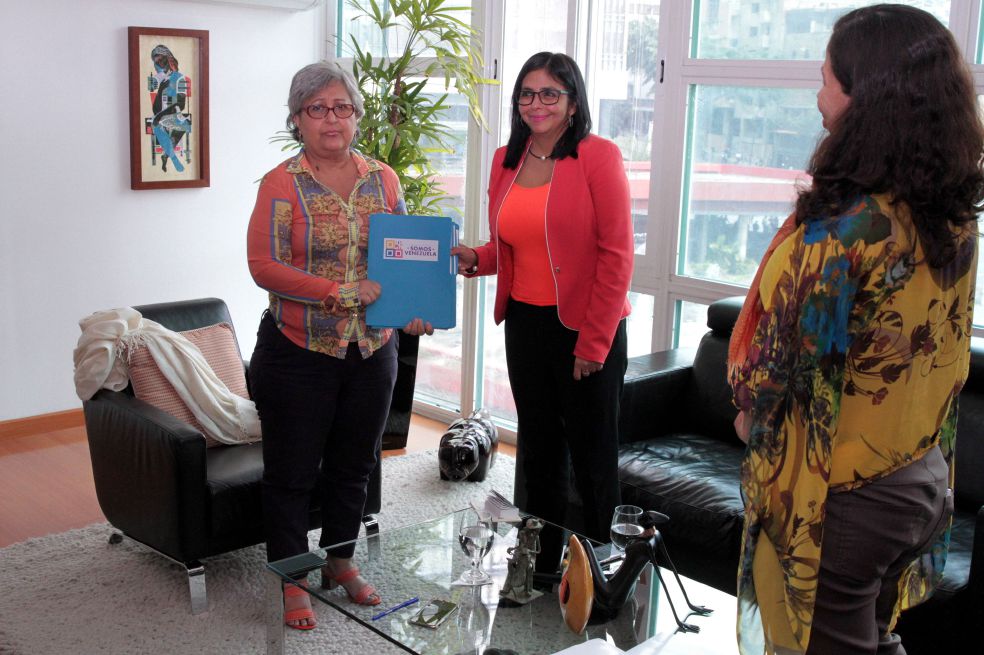 Presidenta del Consejo Nacional Electoral Venezolano: la eterna madrina del chavismo