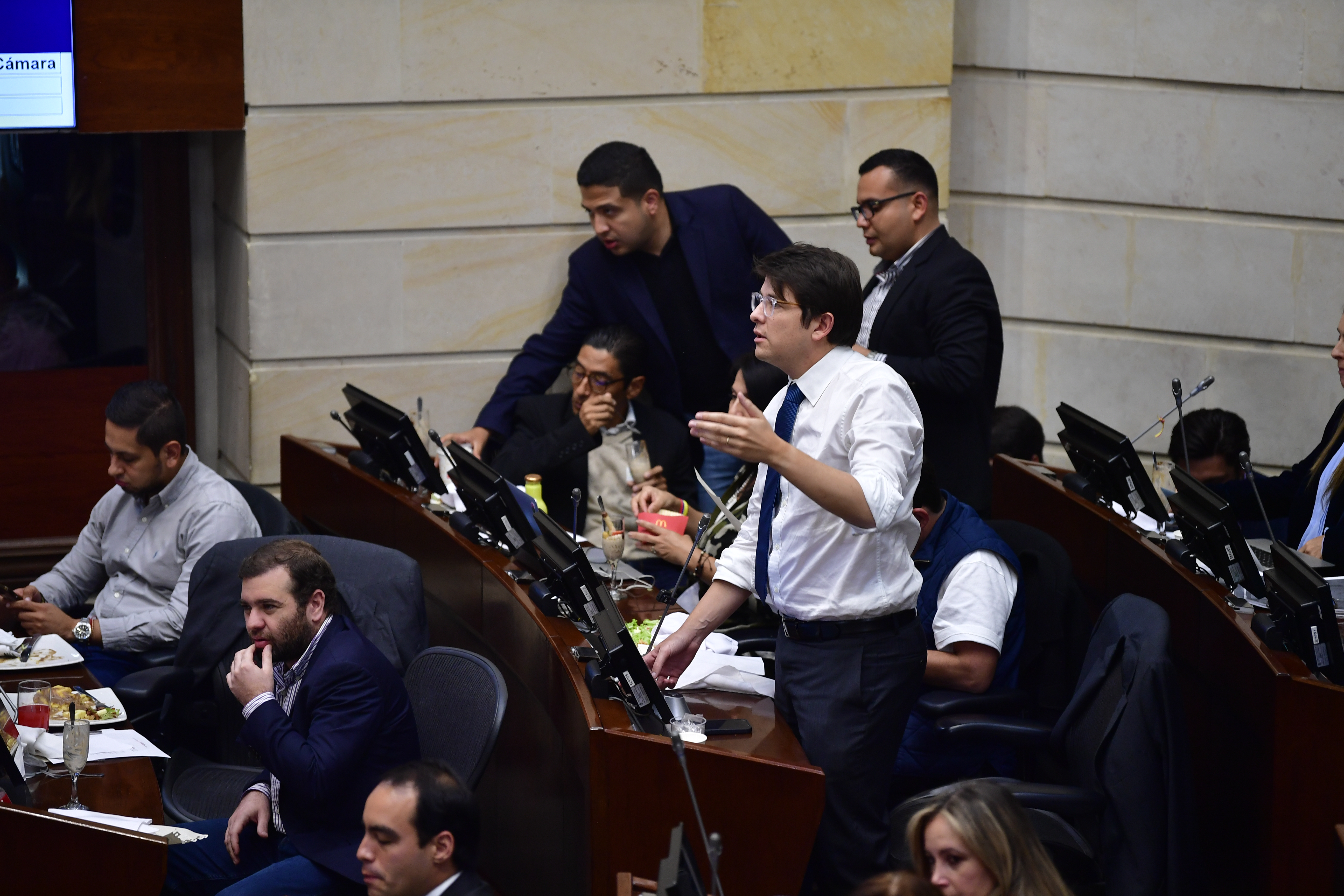 Gobierno y Centro Democrático no lograron acuerdo para buscar nuevo encuentro