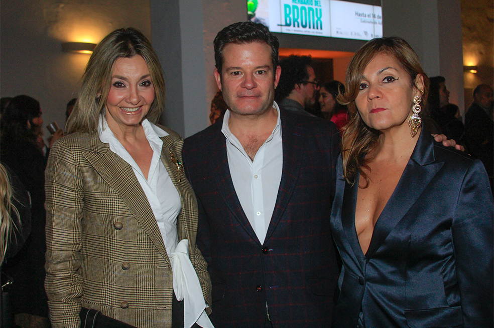 LANZAMIENTO DE MODA CON HISTORIA LA PRIMERA EXPOSICION DE MODA Y DE RECICLAJE TEXTIL INSPIRADA EN PIEZAS DE LAS COLECCIONES DEL MUSEO NACIONAL DE COLOMBIA DEL MUSEO DEL SIGLO XIX Y DEL ICANH