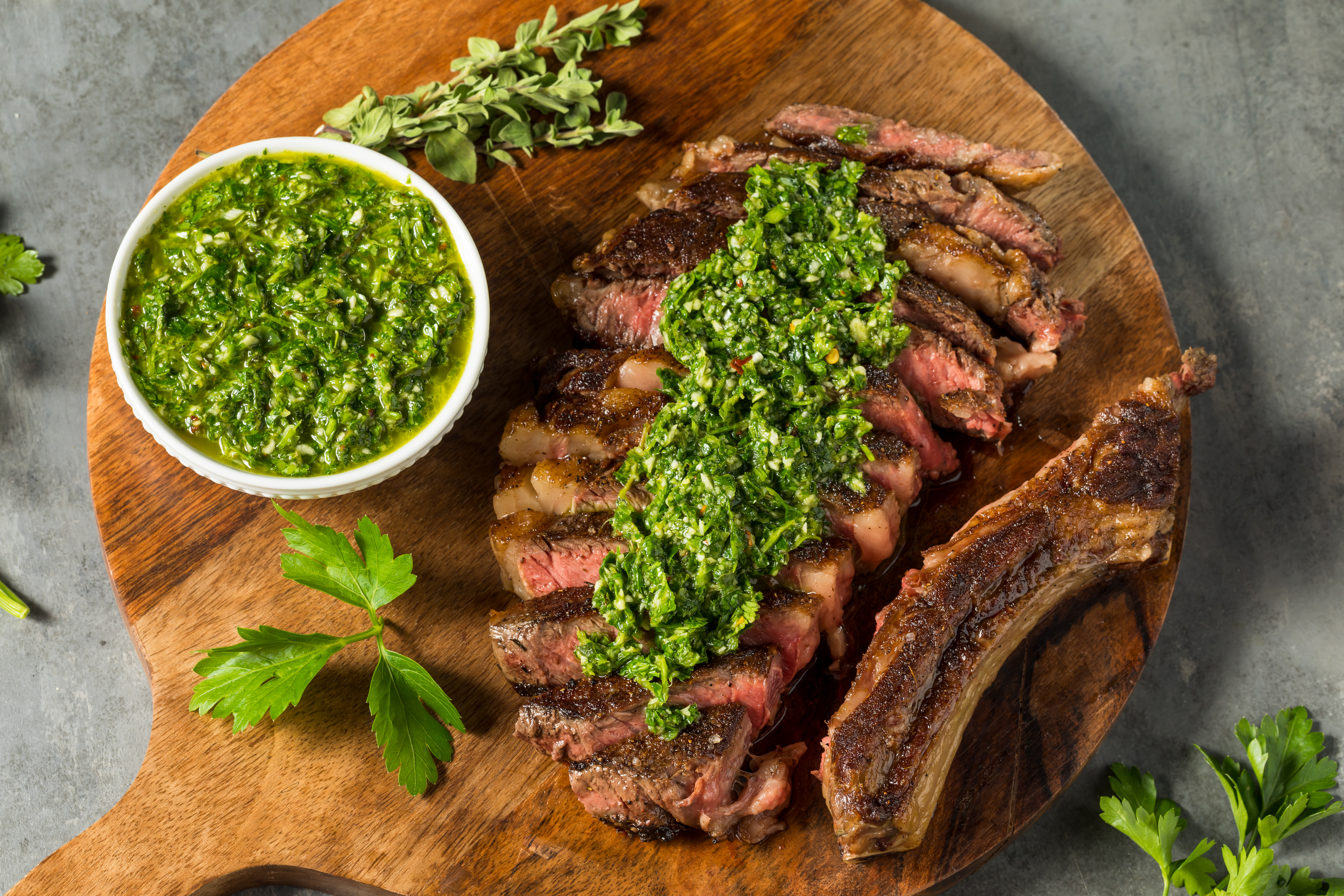 Receta: chimichurri casero con piña y chorizo