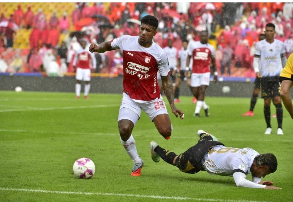 En imágenes: así se vivió la derrota de Santa Fe frente a Llaneros en El Campín