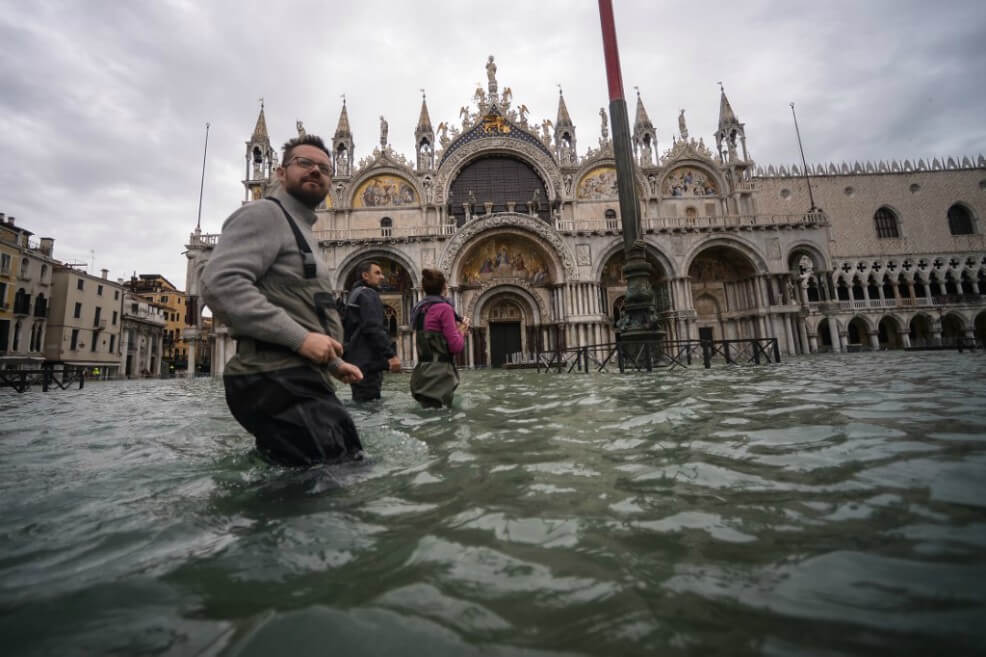 Venecia se prepara para una tercera inundación y se declara en estado de emergencia